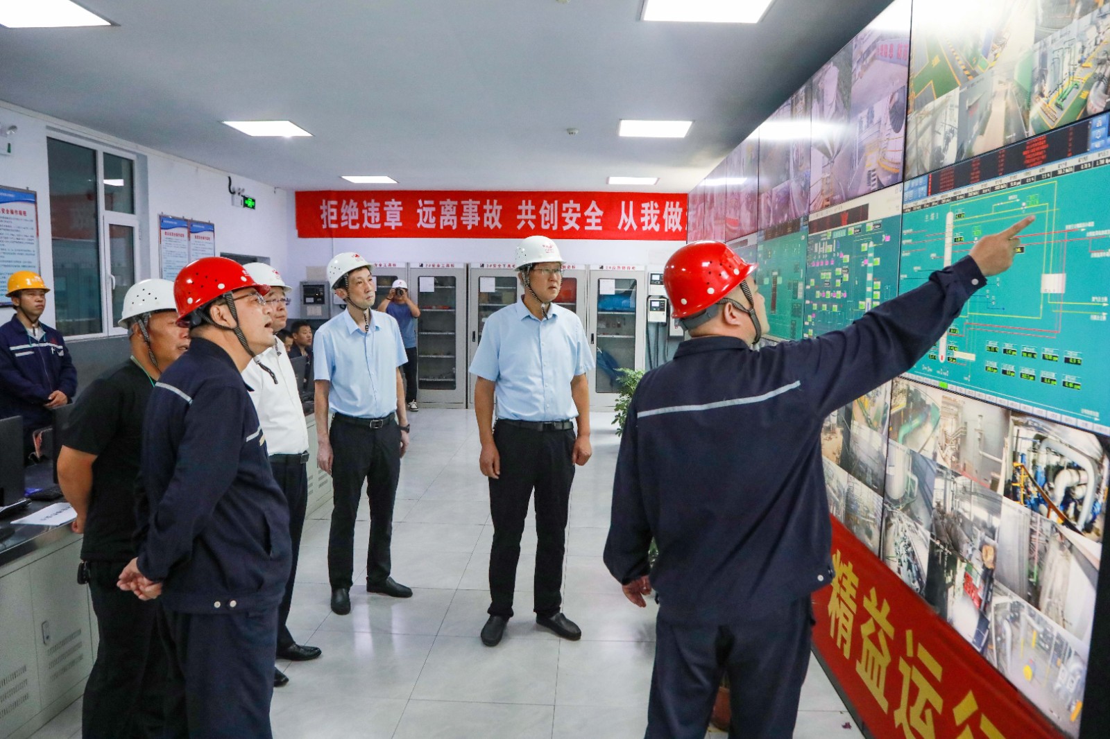 17531709891616252zUc.jpg 5Y0A4323网站.jpg